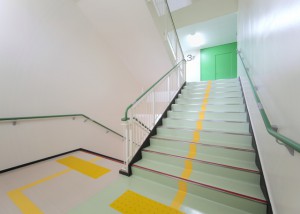 092 ⑩棟増築階段 階段室(2-3F)